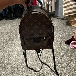 100% AUTHENTIC LOUIS VUITTON mini backpack!